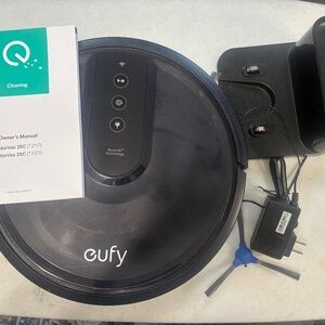 Eufy Robovac 25C T2123 Very Gently Used/Clean!